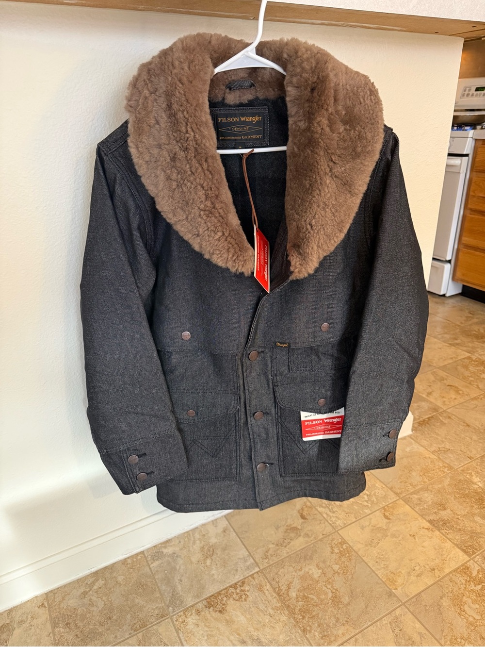 Wrangler x Filson Men’s Packer Coat with Brown Shearling Collar